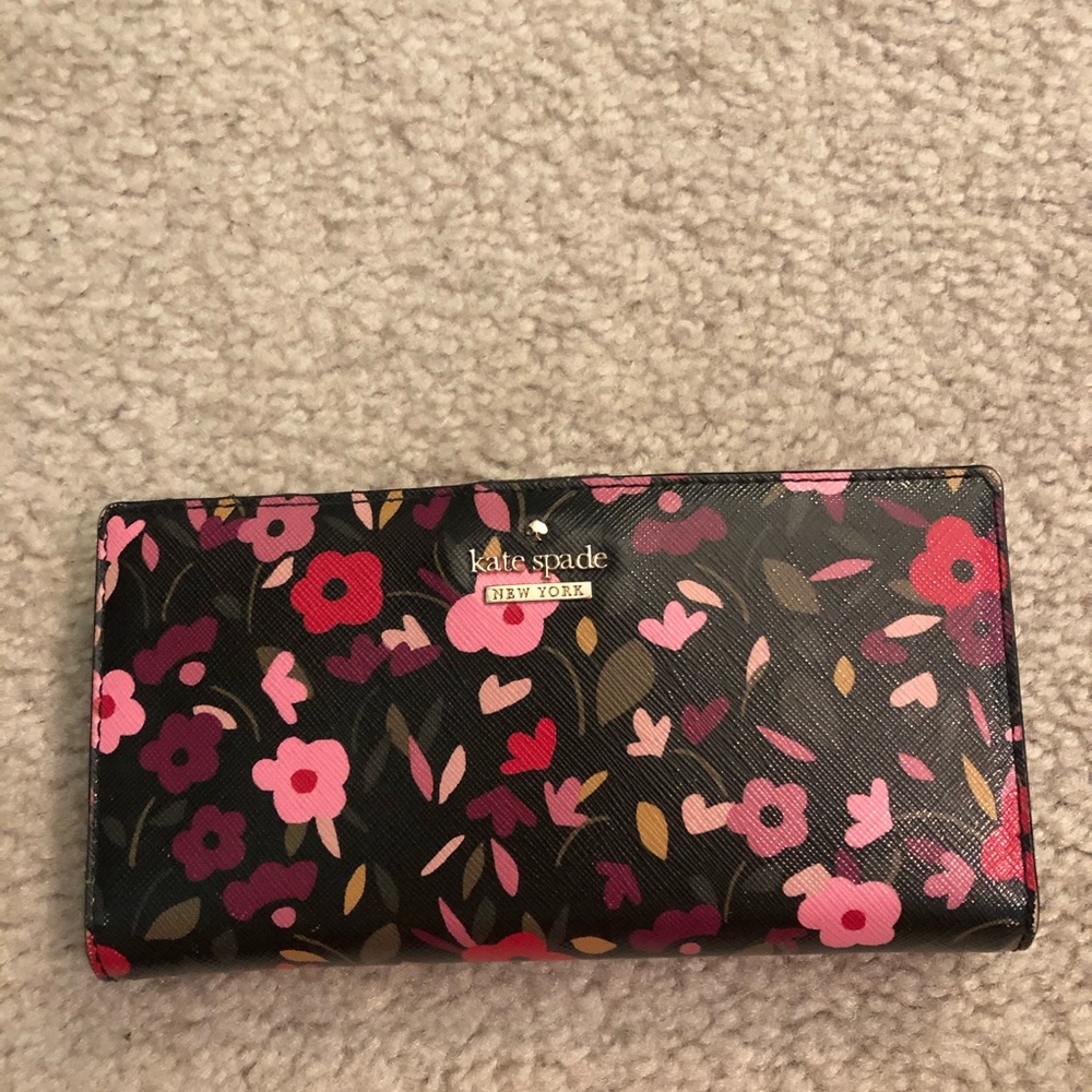 Floral Kate Spade designer wallet